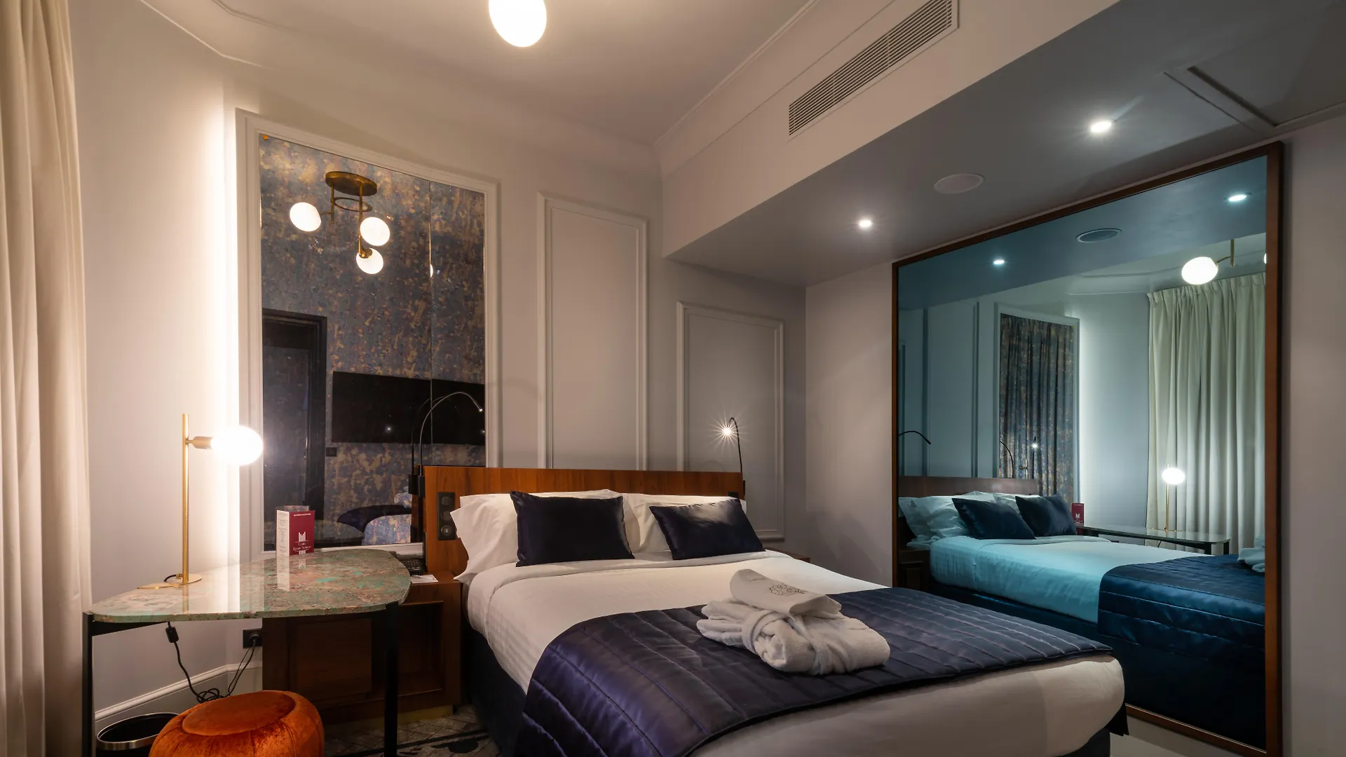 Hotel M Social Opera 4*