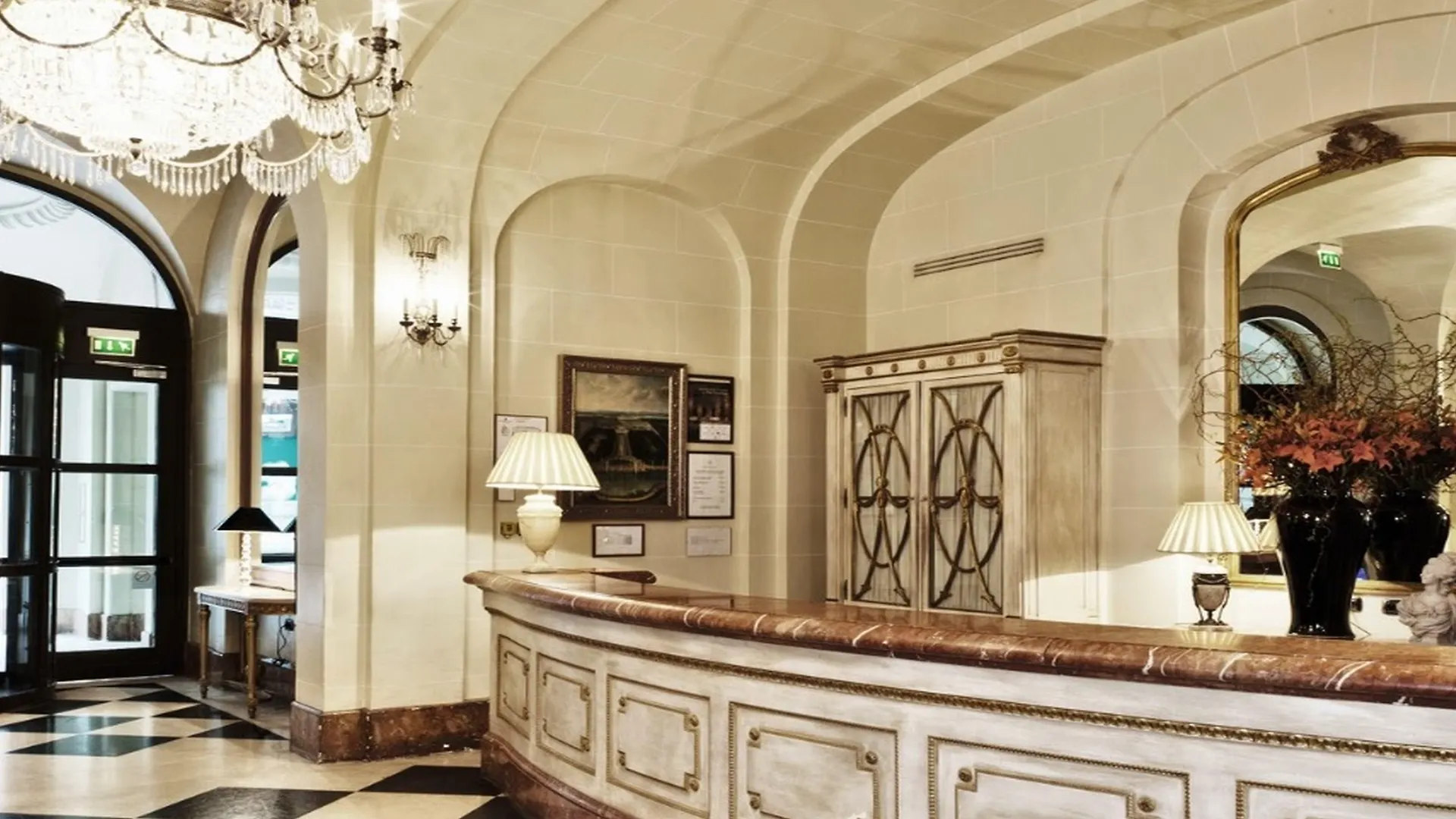 Hotel M Social Opera 4*