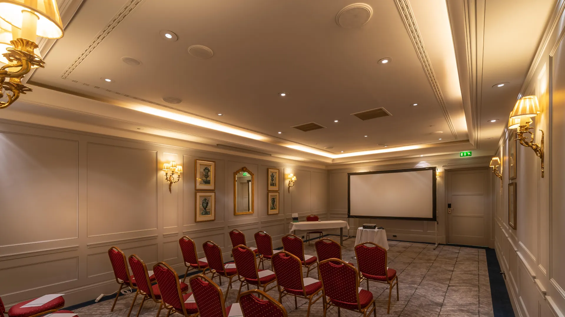Hotel M Social Opera 4*